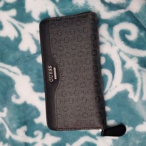 GUESS wallet